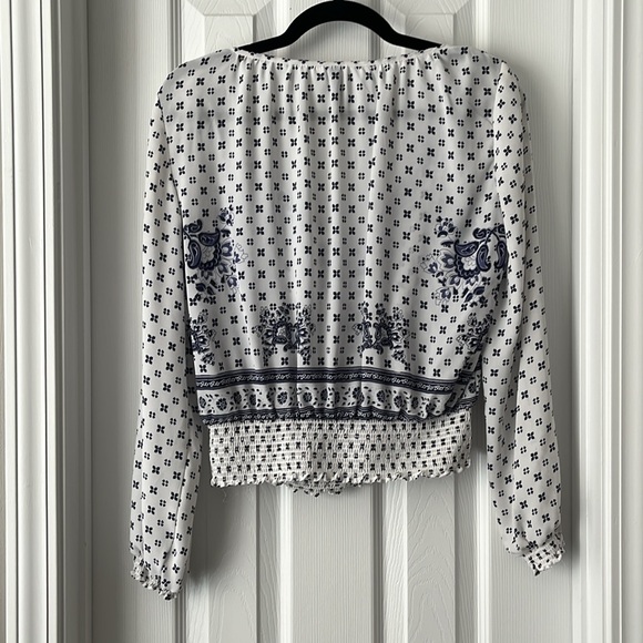 H&M Divided Women’s Crop Top - Picture 2 of 2